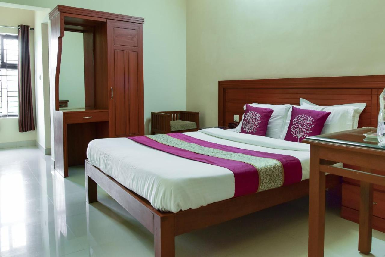 Oyo 9404 Hotel White Fort Mananthavady Eksteriør bilde